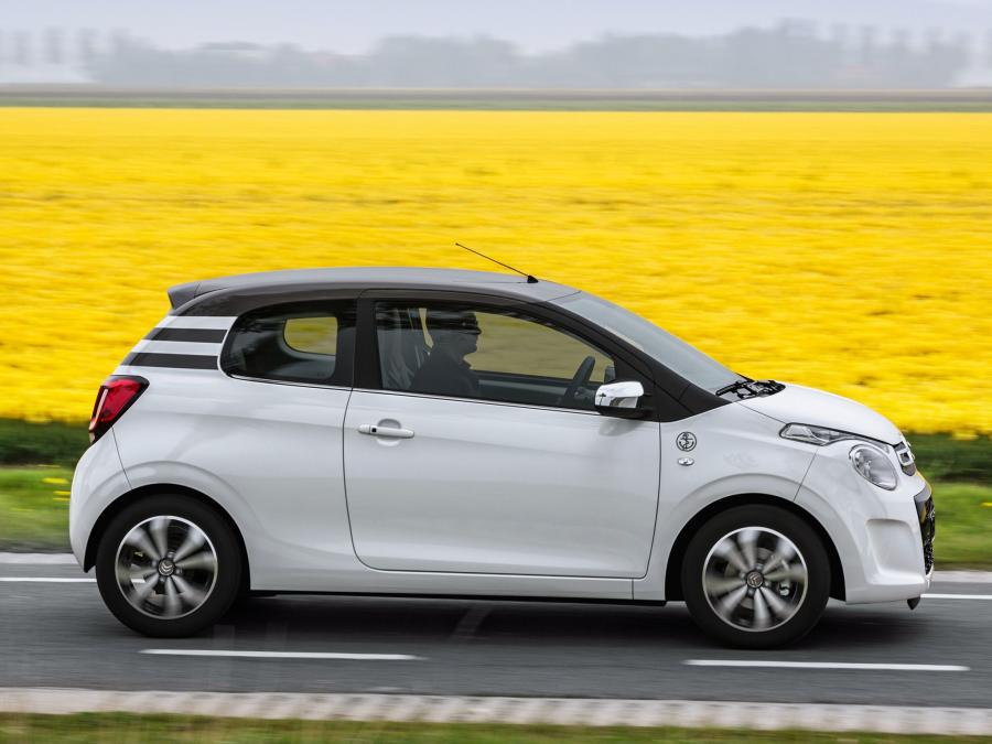  Citroen C1 3-Door 2014 года  (фото 3 из 17)